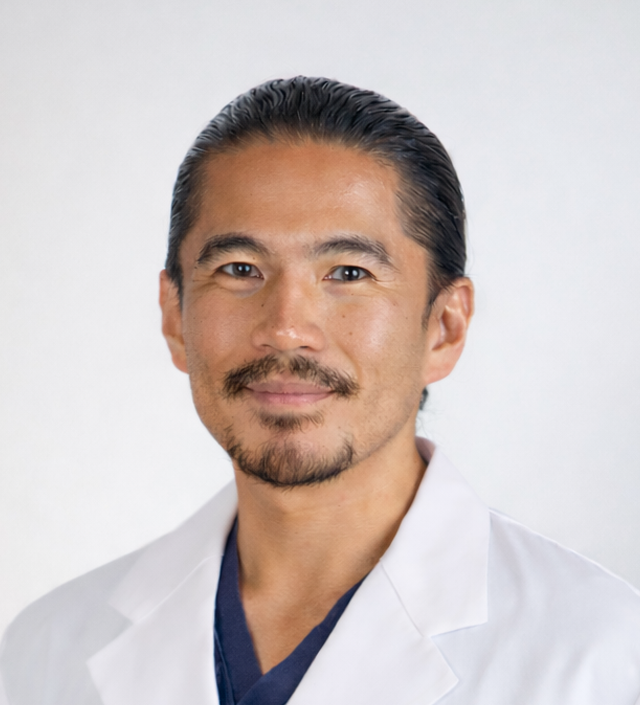 整形外科 医師 井上　陽公